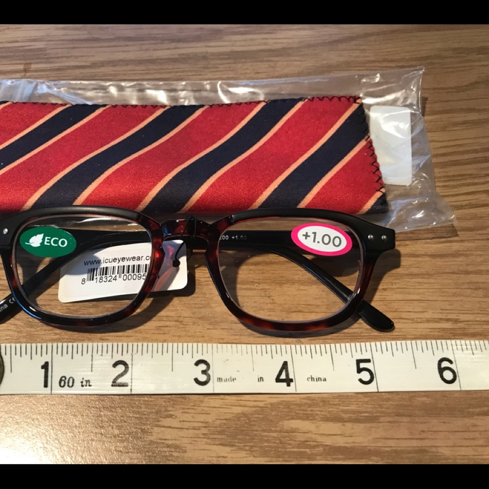 1.0 Readers BRAND NEW NEVER WORN-UNISEX